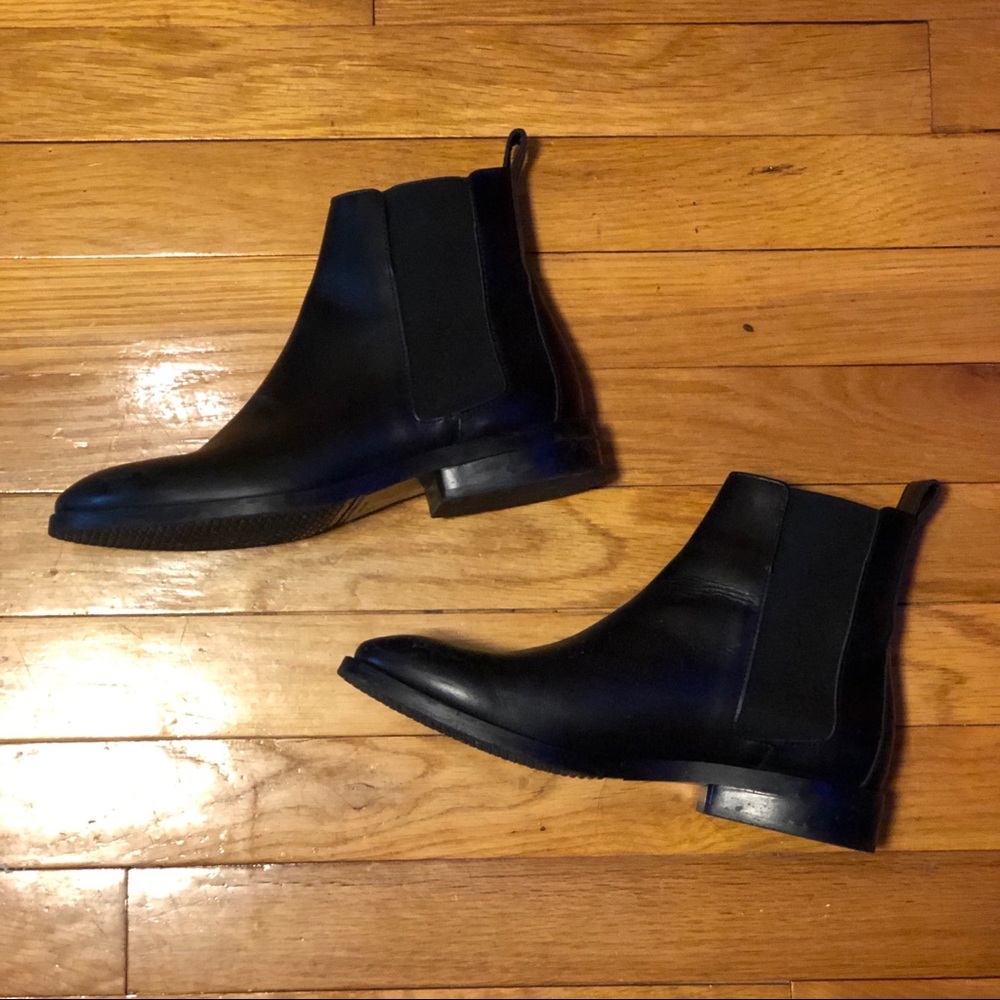 EVERLANE MODERN CHELSEA BOOT